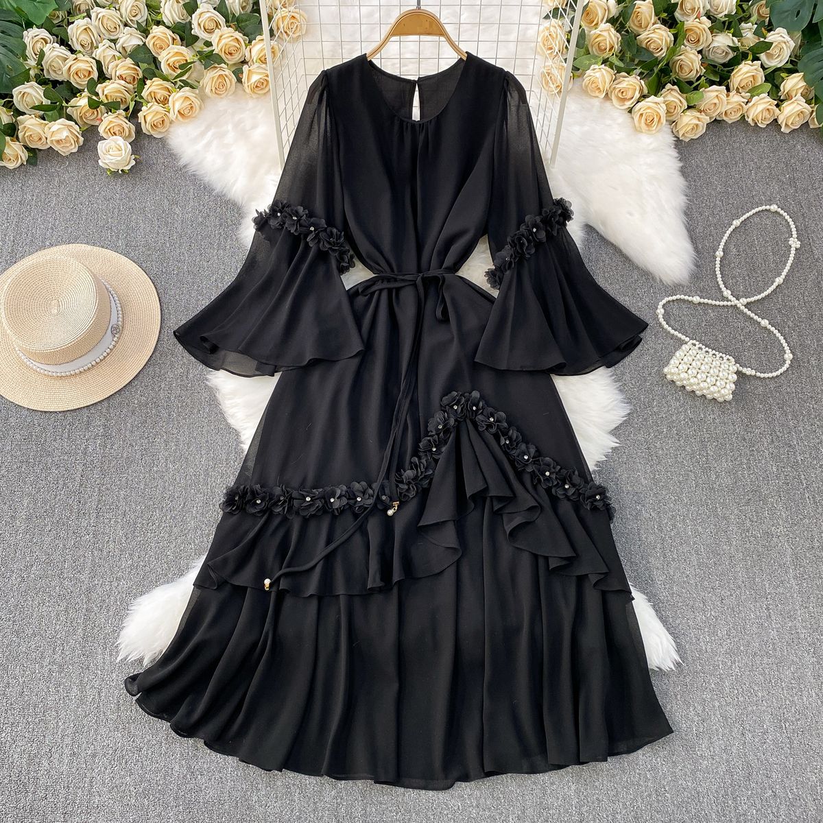 High Grade Temperament And Elegant Diamond Studded Three Dimensional Flower Trumpet Sleeve Dress For Women In Summer With Waist And Ruffled Long Skirt_ecoleips.com