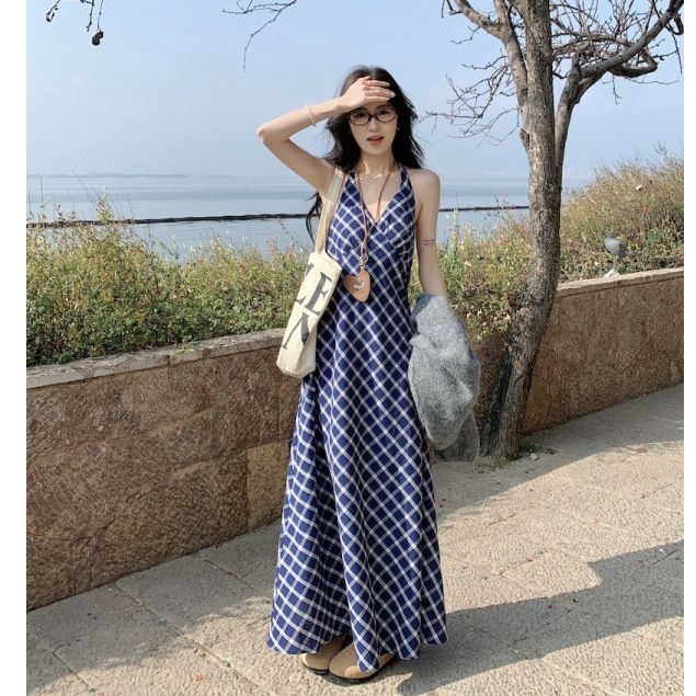 Plaid Slimming Design Dress With Hanging Neck And Long Skirt_ecoleips.com