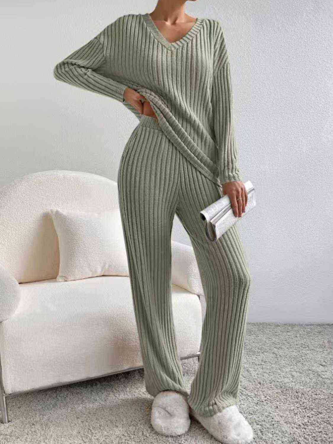 Women's Solid Color V-Neck Top & Straight Leg Trousers Ribbed Two Piece Set Casual Loose Fit Autumn Winter Outfit_ecoleips.com