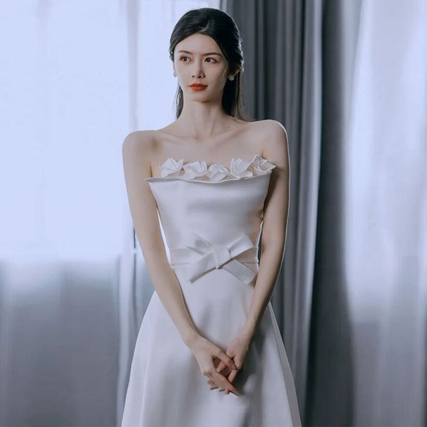 White satin light wedding dress with waist and tube top, elegant small tail, light luxury, niche celebrity dinner wearable dress skirt for women_ecoleips.com