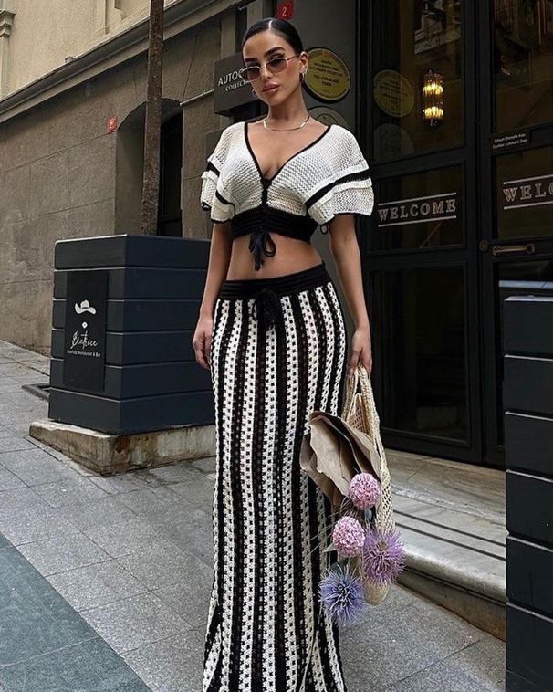 Women's Clothing Source Source Summer New Women's Clothing Sexy V Neck Hollow Striped Knitted Ladies Long Skirt Set_ecoleips.com