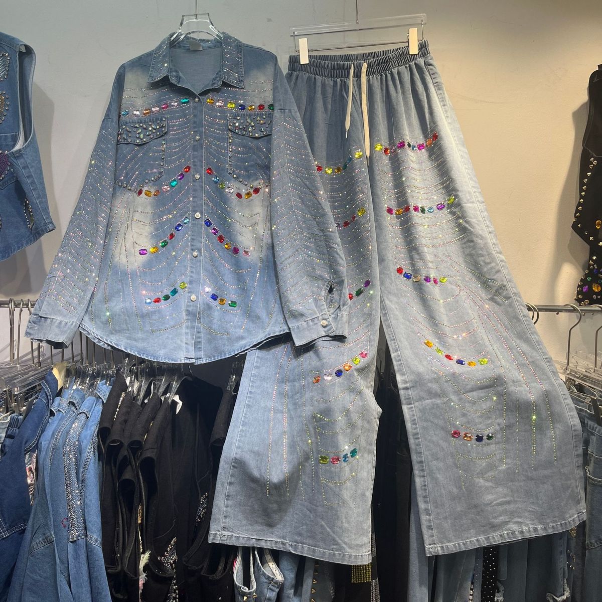 Light Women's Summer 2025 New Fashionable Niche Rhinestone Embellished Heavy Craft Fashion Denim Suit_ecoleips.com