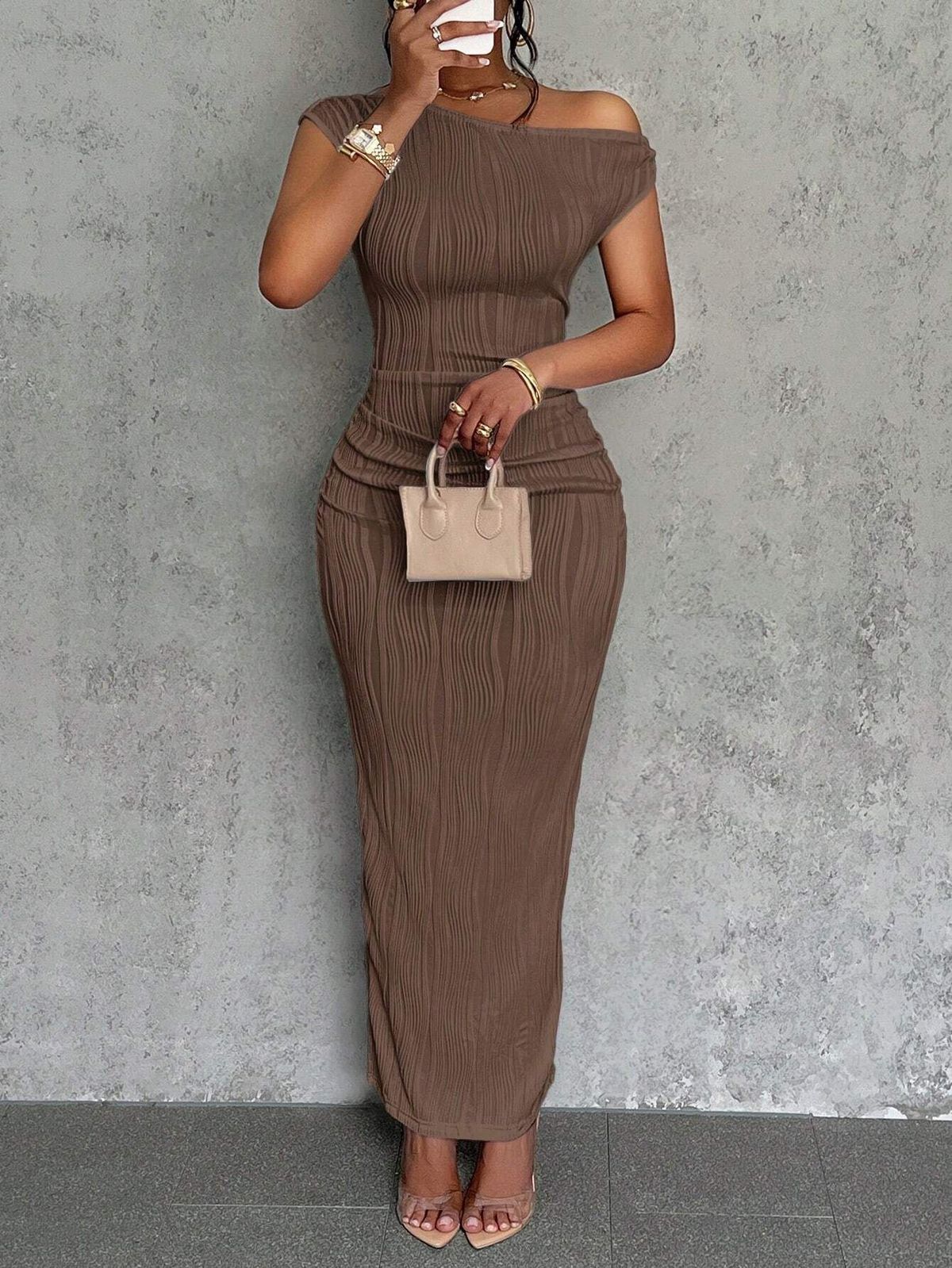 Cute Stylish Water Ripple Off Shoulder Dress For Women_ecoleips.com