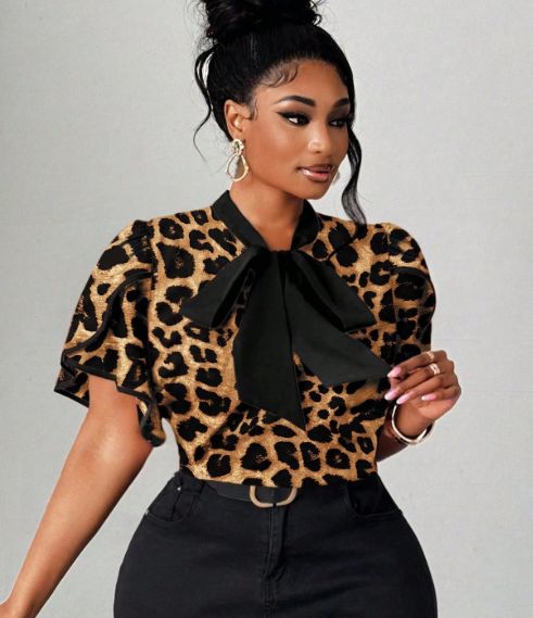 Curvy Women Heart Print Contrast Ruffle Bow Neck Blouse, Romantic Chic Spring Summer Date Party Shirt_ecoleips.com