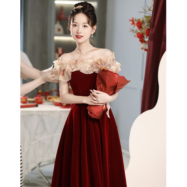 Off-the-shoulder Red Evening For Brides, Elegant French-style Engagement Dress, Wedding Velvet Mini Dress_ecoleips.com