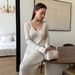 Cross-Border Solid Color Sleeve For Women, European American Style, 2025 Autumn And Winter New Elegant V-Neck Slim Fit_ecoleips.com