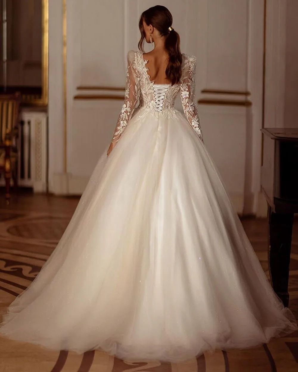 Women's wedding dress V-neck bride forest style slim fit lace wedding dress spring _ecoleips.com