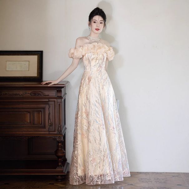 Champagne Colored Halter Neck Evening Gown Long Elegant Understated Luxury Women's Party Wear For Annual Meetings Emcees Birthday Parties Occasions_ecoleips.com