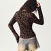 V-Neck Leopard Print Cardigan – Slim Fit Button-Up Shirt, Sexy & Stylish Layering Essential For Women_ecoleips.com