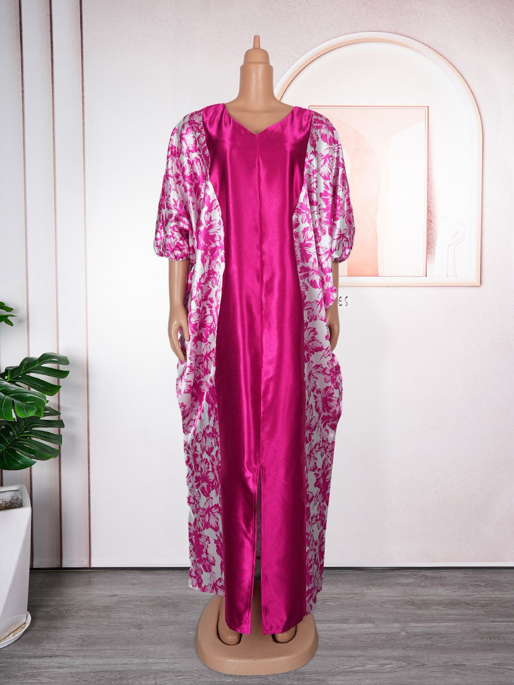 Plus Size Boho Maxi Dress With Ethnic Print - Flowy V-Neck Satin Kaftan For Women, Elegant Loose Fit Long Dress With Batik Pattern_ecoleips.com