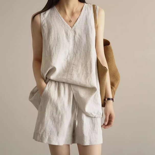 Fashion And Casual Sleeveless Shorts Set For Women In Summer 2025, New Loose Plus V-neck Solid Color Vest Two-piece Set_ecoleips.com
