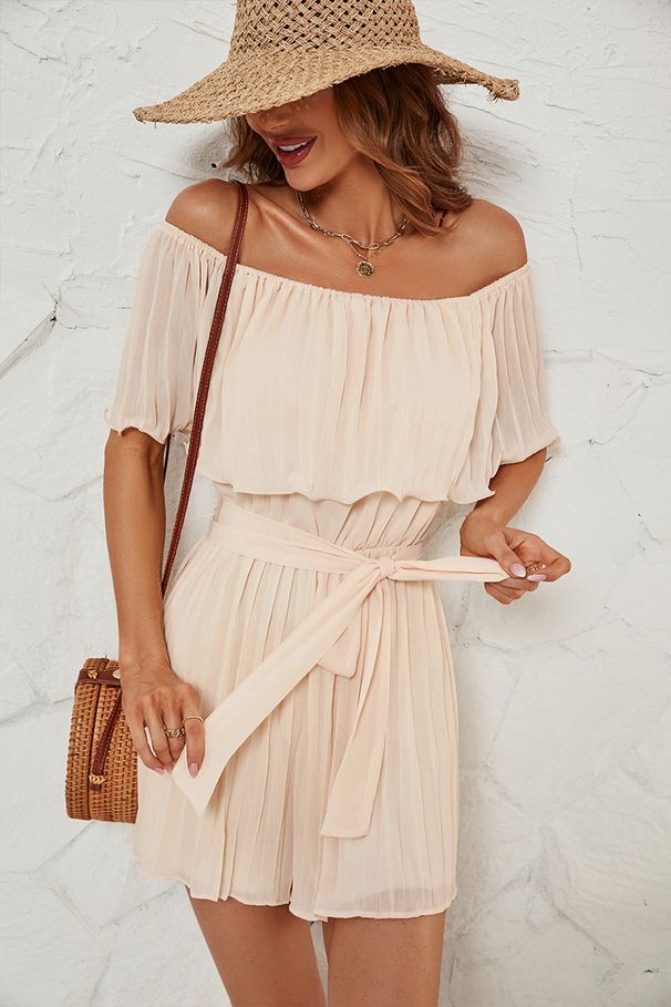 Cross-border Foreign Trade Women's Clothing European Station Summer New One-shoulder Sexy Pleated Three-quarter_ecoleips.com