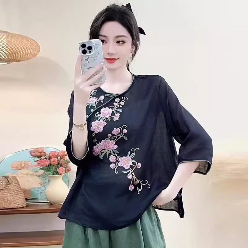 Summer Clothing Featuring A Retro, Ethnic Style With Short Sleeves And Round Neck; Made Of Cotton-Linen Fabric. Also Ava_ecoleips.com