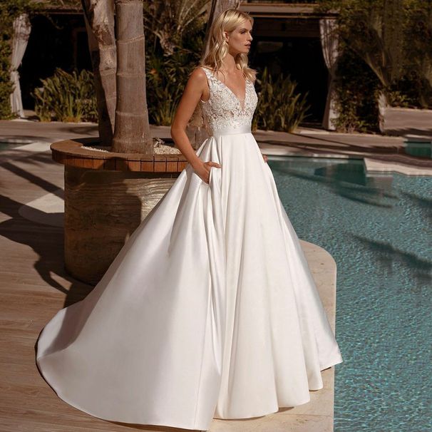 Wedding Dress Surface Summer New Bride Simple Deep V Neck Slimming Perspective Travel Shooting Trailing Soft Yarn Slim_ecoleips.com