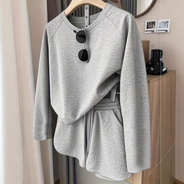 Women's Casual Two Piece Set Solid Color Crew Neck Drop Shoulder Long Sleeved Sweatshirt And Shorts Suitable for All Seasons_ecoleips.com