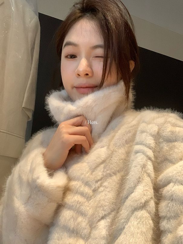 Aria Basics Hers One Scoop Of Sweetness 2025 Autumn/Winter French Minimalist Style Elegant And Luxurious Furry Warm Short Coat For_ecoleips.com