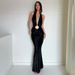 Women Glamorous Floor‑Length Dress With Solid Tone, Deep Plunging V‑Neck, Halter Tie‑Up Straps & Open‑Back Detail_ecoleips.com