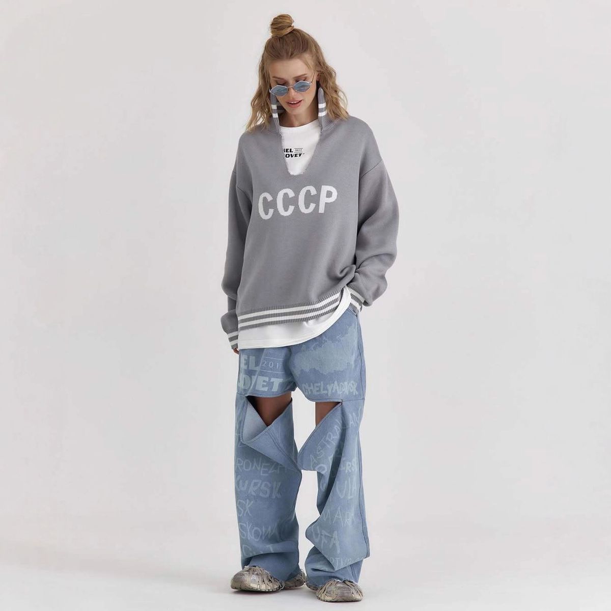 Oversized V-Neck Knit Top – Slouchy Textured Yarn Pullover With 3D Typography (Breathable Cotton-Poly Blend, Drop-Shoulder Silhouette, Unisex Appeal)_ecoleips.com
