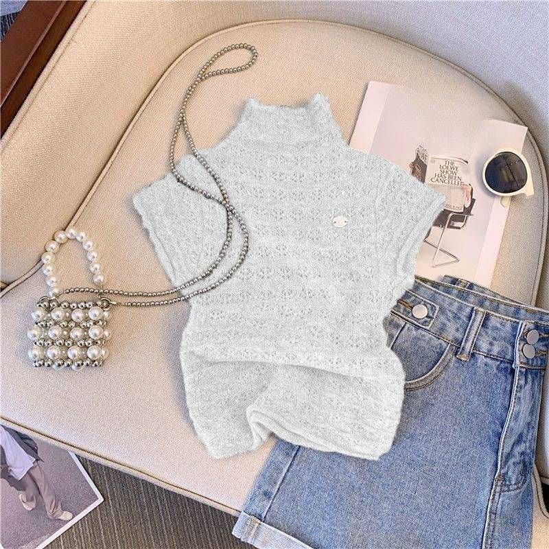 Women’s Clothing Design sense half turtleneck knitted T shirt short hollow T shirt Internet celebrity hot gray short sleeved top is super good looking_ecoleips.com