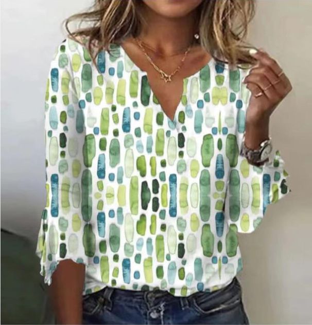 2025 Spring And Autumn New Casual Fashion Positioning Flower V-neck 7/4 Flare Sleeves Women's T-shirt_ecoleips.com
