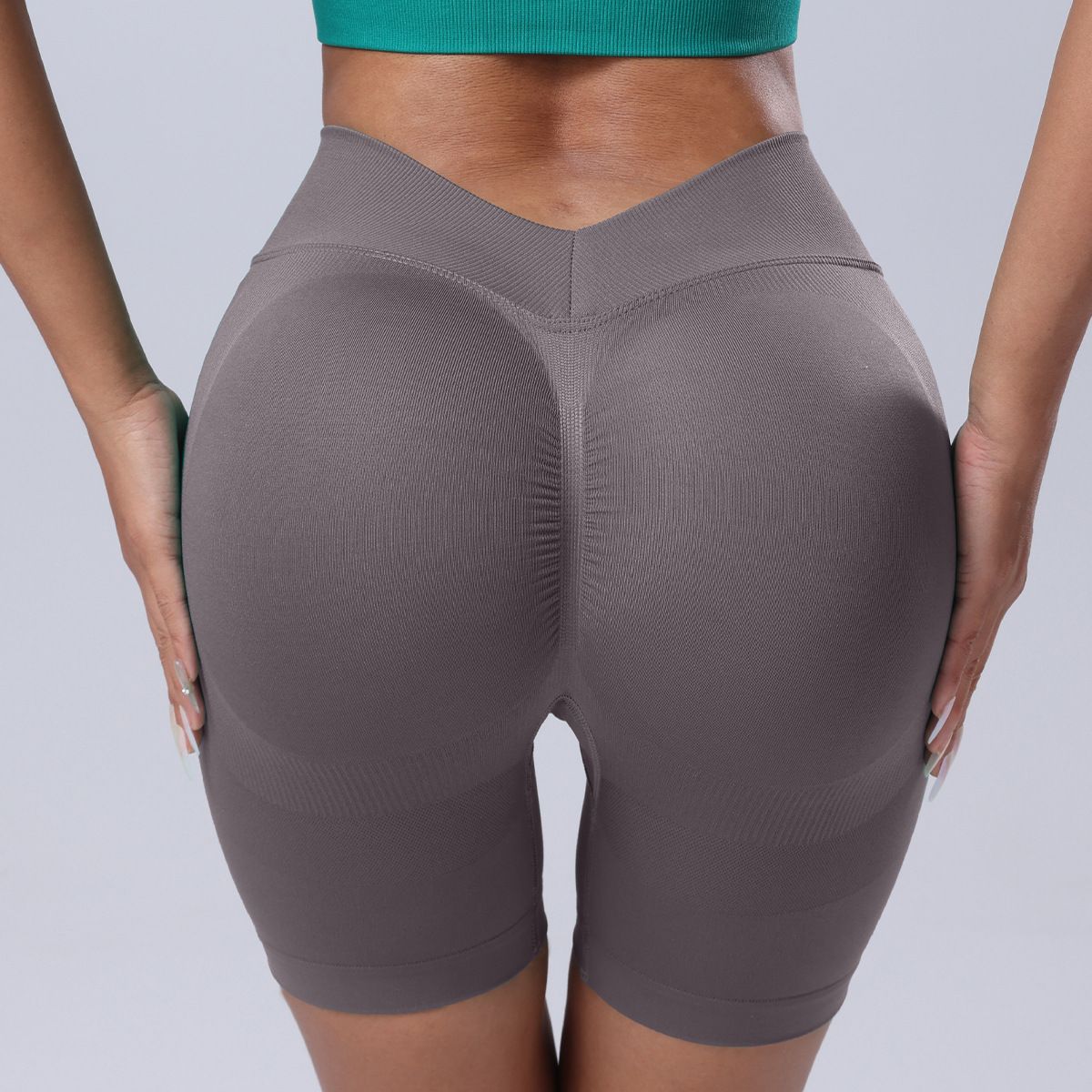 Seamless V Back Fitness Shorts Women's Quick Drying Peach Shaped Butt Lifting Tight Fitting Summer Cycling Yoga Style_ecoleips.com