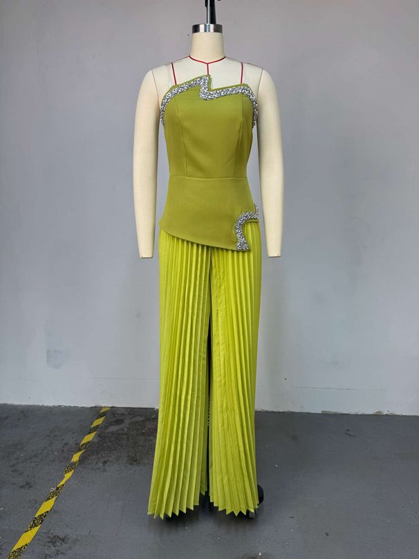 K Women's New Heavy Industry Strapless And Diamond Studded Irregular Top, Pleated Wide Leg Pants Set_ecoleips.com