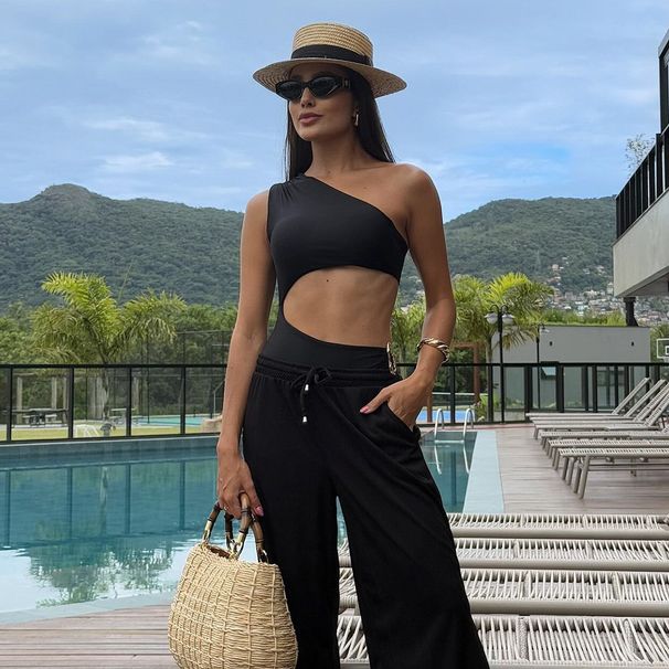 New 2025 One Shoulder Swimsuit for Women Sexy One Piece Solid Color Bikini European American Style with Metal Buckle_ecoleips.com