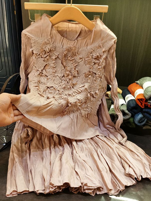 Women's Clothing High Grade Handmade Pile Flower Pleated Top Skirt Two Piece Suit Temperament Fashion Suit Female Autumn New Style_ecoleips.com