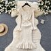 French Ruffle Hem Knit Dress With Contrast Peter Pan Collar – Elegant Long Sleeve Bodycon Dress_ecoleips.com