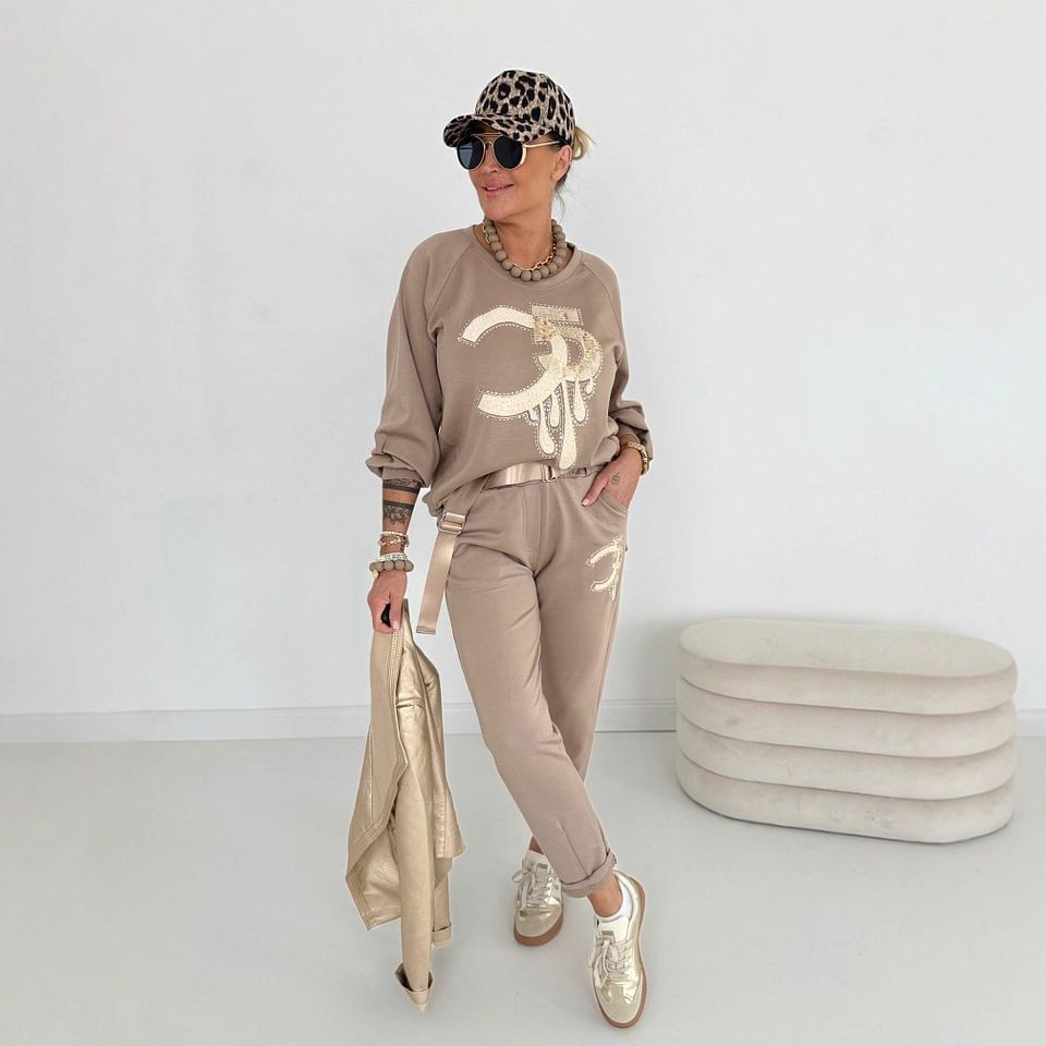 Women's Knit Tracksuit Set With 3D Letter Print Long Sleeve Top And Cropped Pants - Comfortable Polyester Lounge Wear For Casual Outings_ecoleips.com