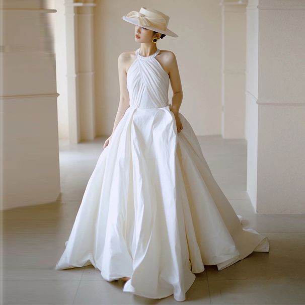 French High-End Light 2026 New Elegant Backless Wedding Gown Hepburn Style Satin Travel Shoot Outdoor Dress_ecoleips.com