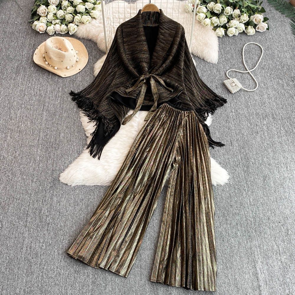 Trendy Autumn/Winter Set | Gold-Trimmed Cape Jacket & Wide-Leg Pants | Chic Two-Piece Outfit_ecoleips.com