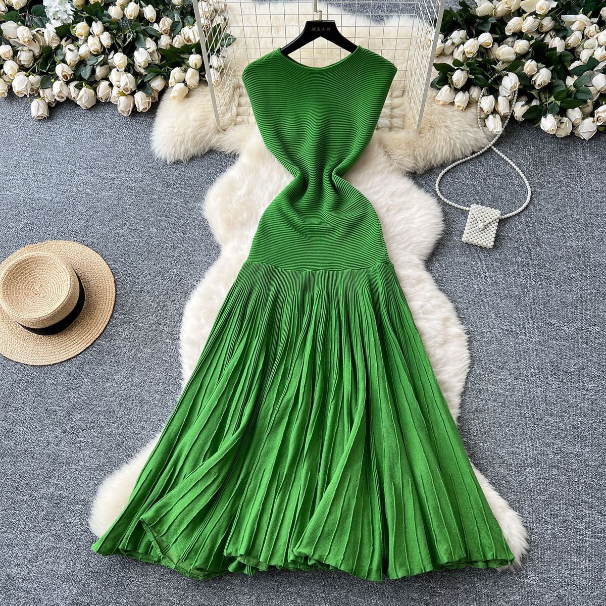 Luxury Sleeveless Knitted Dress for Women Summer Light American European Style Pleated Splicing Slim Fit Long Skirt_ecoleips.com