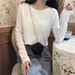 A Solid-Colored Base Shirt With White Wooden Edges, Suitable For Women In Both Spring And Autumn Seasons; Designed In A_ecoleips.com
