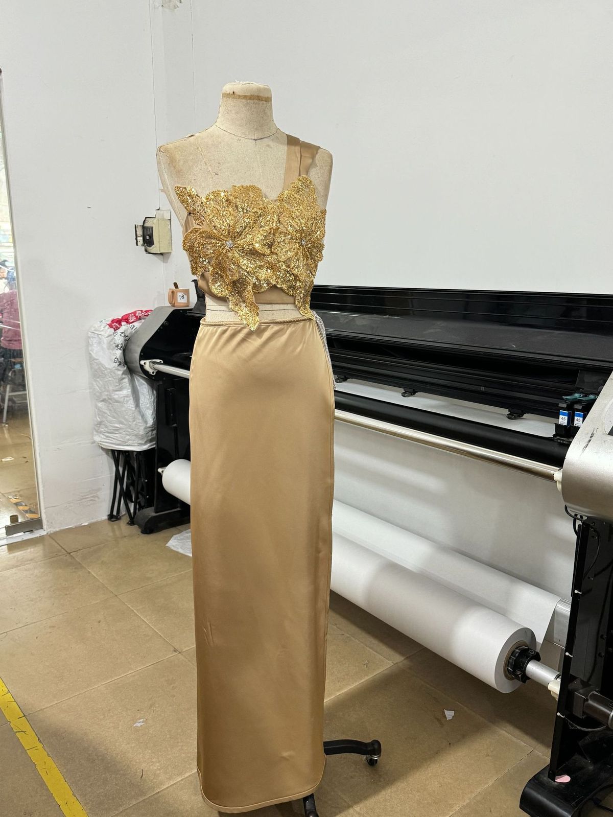 Women's Sexy Hot Backless Floral Tie Front Top With Slit Solid Color Skirt Set High End_ecoleips.com