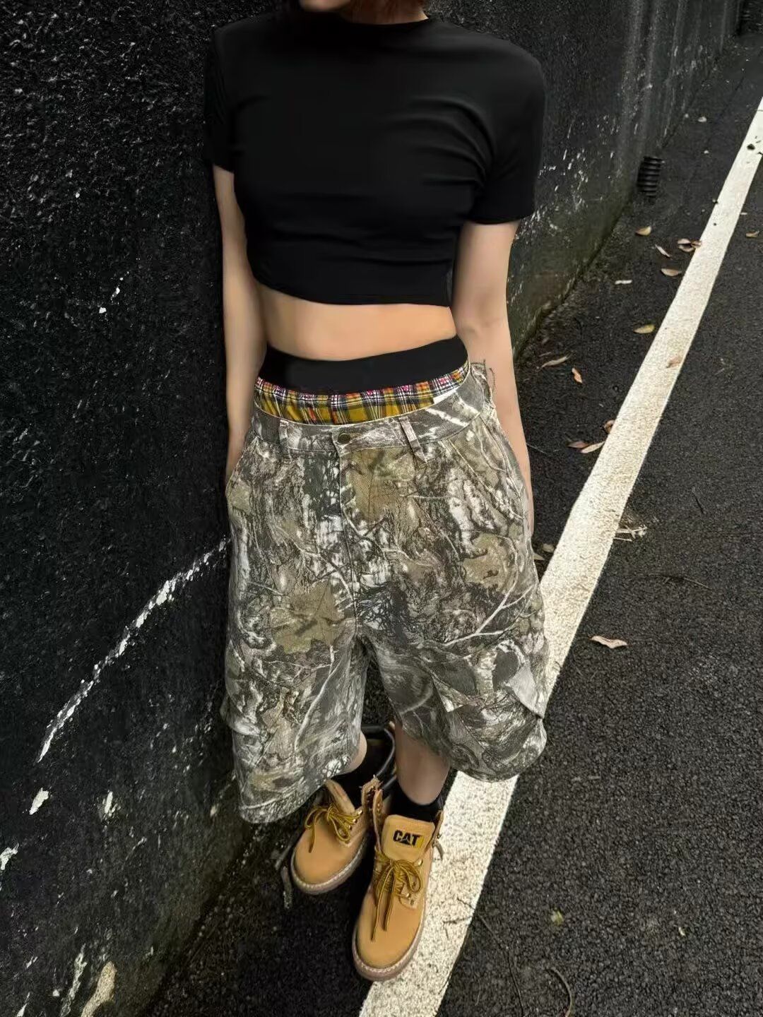 Women's Clothing Retro Distressed Tree Branches Camouflage Print Loose Straight Casual Pants Cropped Pants_ecoleips.com