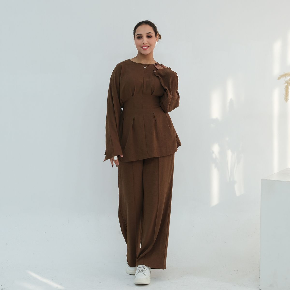 Modest Abaya Dress Premium Pleated Two-Piece Set – Modest V-Neck Top & Flowy Pants For Women (M/L/XL, 4 Elegant Colors)_ecoleips.com