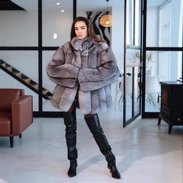 "Luxury Faux Fur Coat For Women - Winter Warm Long Sleeve Fox Fur Stitch Outerwear, Elegant Loose Fit Top"_ecoleips.com