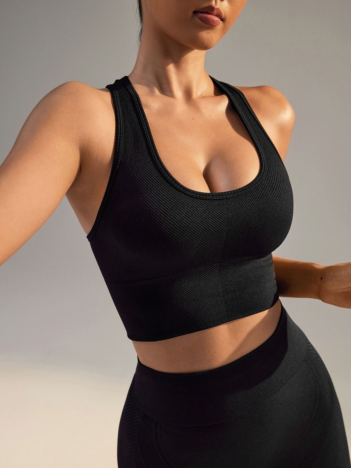 Women's Clothing Fine Thread Tight Sports Vest With Quick Drying Back And U Neck For Running And Fitness Yoga And Fitness Solid Color Small Vest_ecoleips.com