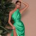 Yj24292 Single-Shoulder Satin Slit Dress, A Stylish And Form-Fitting Dress For Women_ecoleips.com