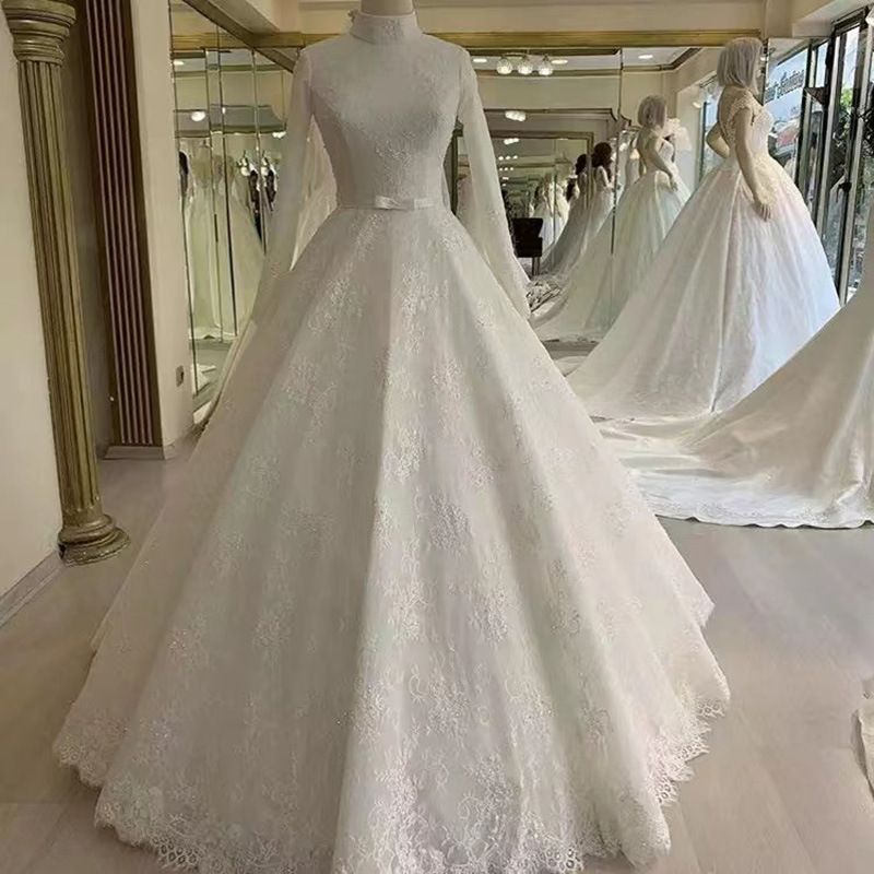 Women's Clothing Long Sleeved White Fluffy Tulle Palace Lace Muslim Wedding Dress_ecoleips.com