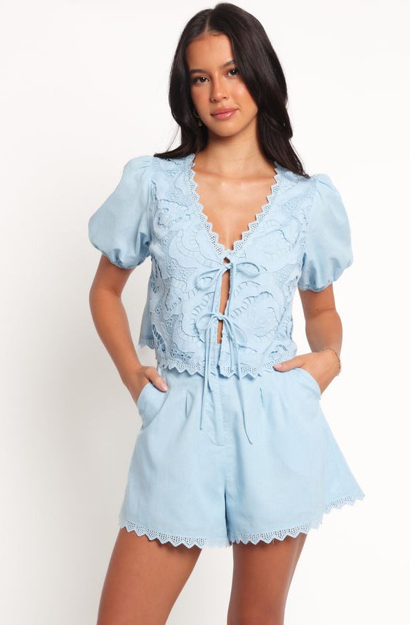 Women's Elegant V Neck Tie Bow Puff Sleeve Top And Casual Shorts Set European American Style New 2025_ecoleips.com