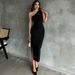 Summer Off-Shoulder Slim Fitting Dress for Women Sleeveless Sexy Elegant European And American Style with Slit Waist New Style 2025_ecoleips.com