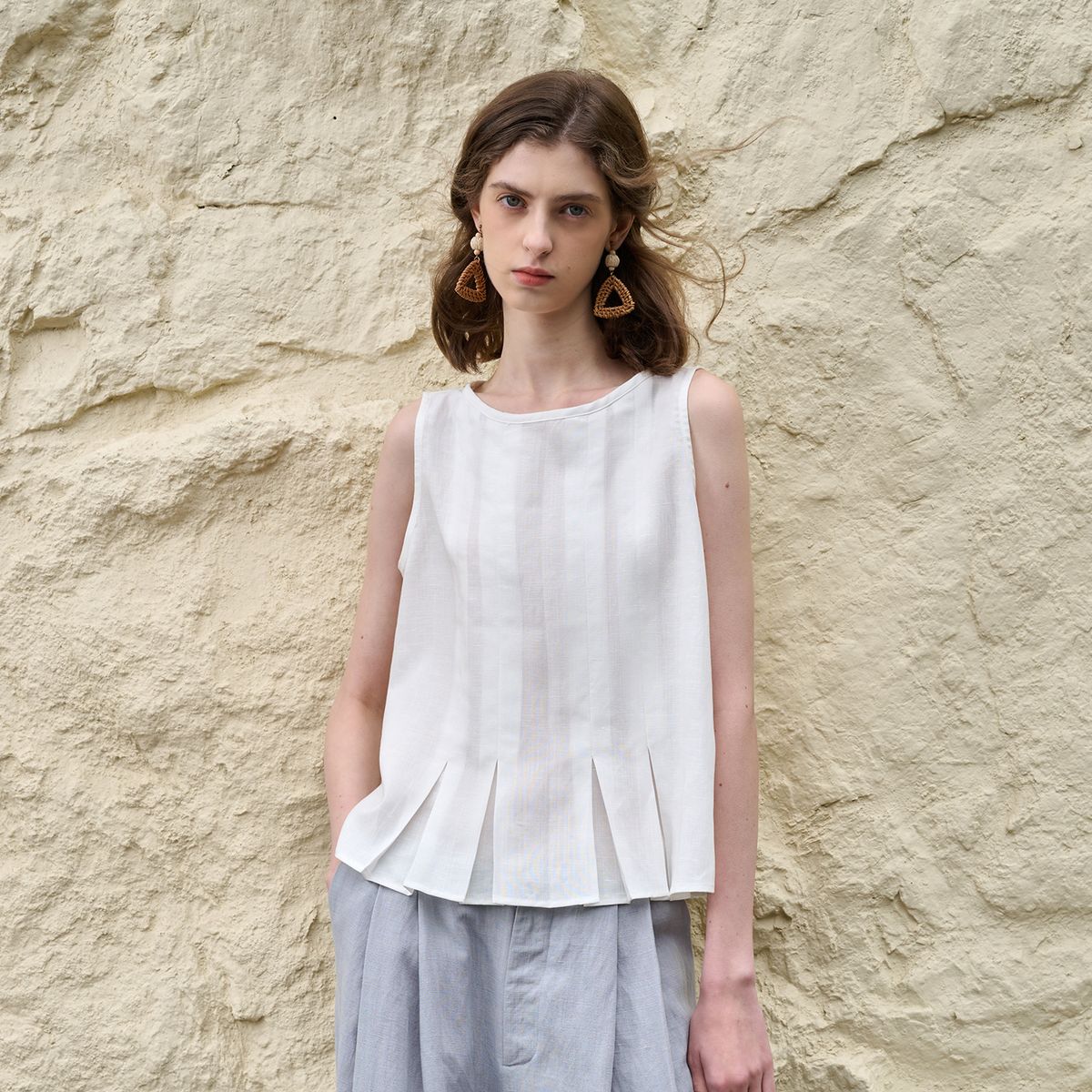 Women's Pleated Lyocell Vest Loose Fit Summer Linen Casual Breathable Sleeveless Shirt 2026 Niche Design_ecoleips.com
