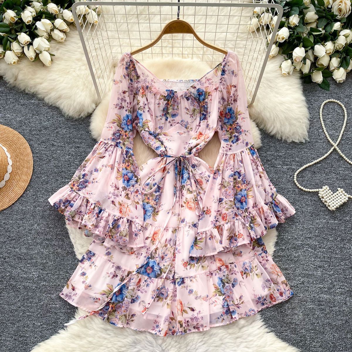 Women's French Romantic Style Floral Dress Bell Sleeve Waist Cinching Slimming Tiered Skirt Elegant Vacation Spring Autumn_ecoleips.com