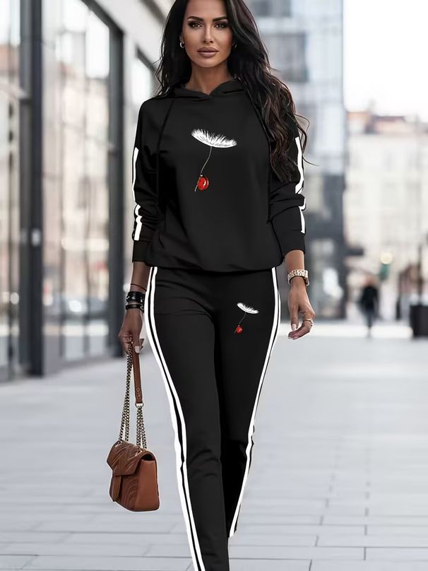 Women's Two Piece Set Dandelion Ladybug Print Hooded Fitted Stylish Look Top Bottom_ecoleips.com