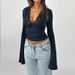 Sexy & Sweet Lace Trim V-Neck Long Sleeve Top – Flared Sleeve Bodycon Blouse For Date Night & Party Body-Hugging Fit_ecoleips.com