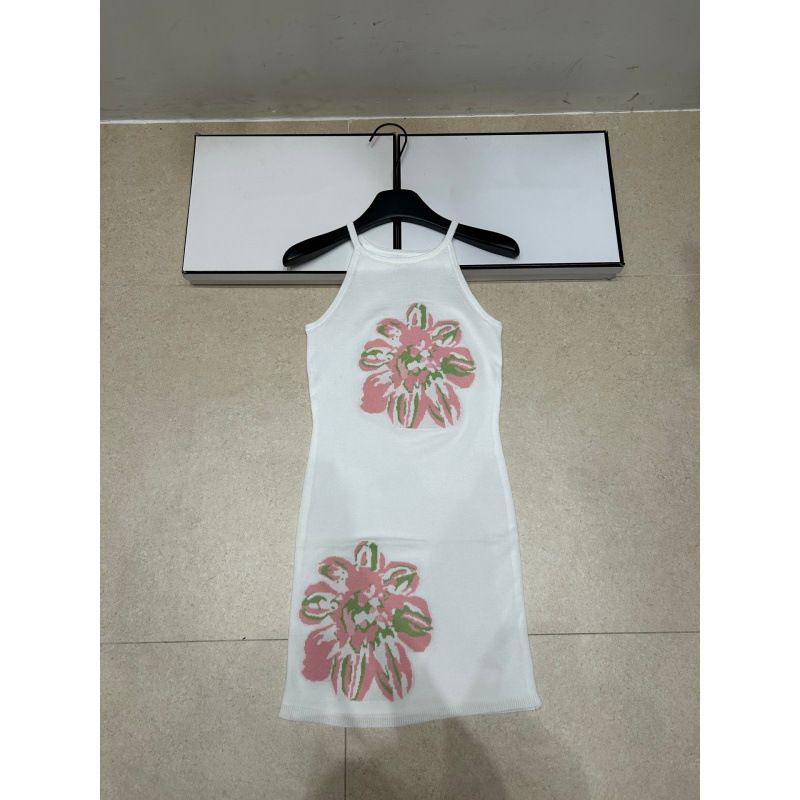 Trendy Brand Knitted Floral Sleeveless Pullover Slip Dress, Slim-Fit Brand Logo And Versatile, New Summer 2026 Collection_ecoleips.com