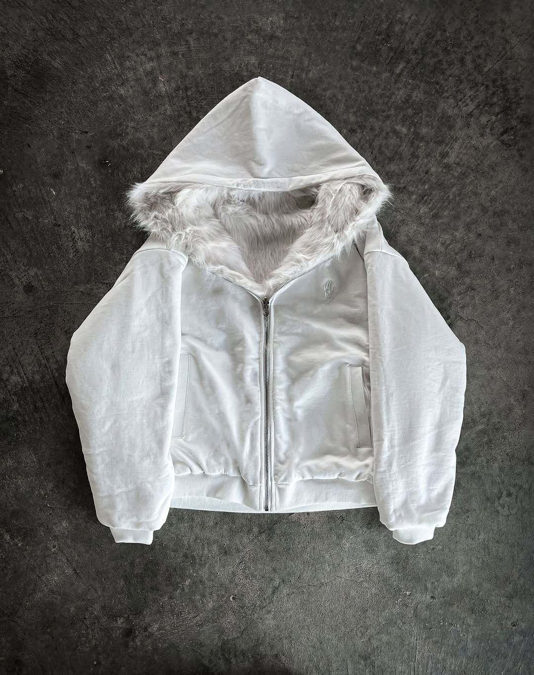 "European Minimalist Hooded Cardigan – Double-Layer Streetwear Coat, Unisex Oversized Fit, Retro Chic Style (Black/White) – S/M/L/XL"_ecoleips.com