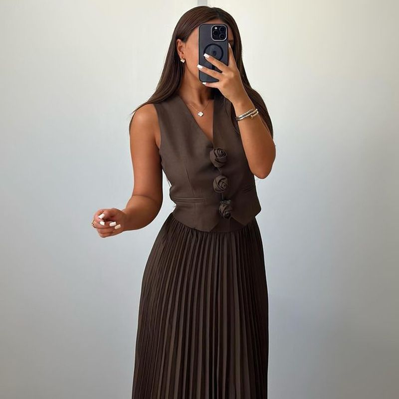 Women’s Clothing new suits for women summer sleeveless vest half length pleated long skirt two piece suit_ecoleips.com